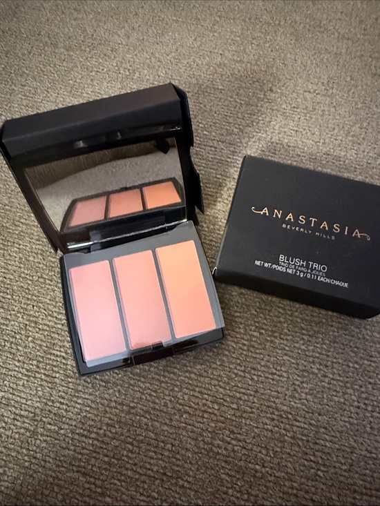 Anastasia Beverly Hills Other - Anastasia Beverly Hills Blush Trio — Soft Pink, Peach & Coral